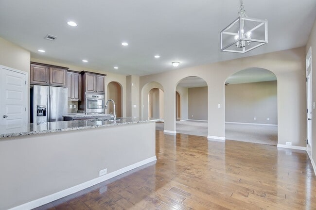 Building Photo - 5403 Hadwin Ct