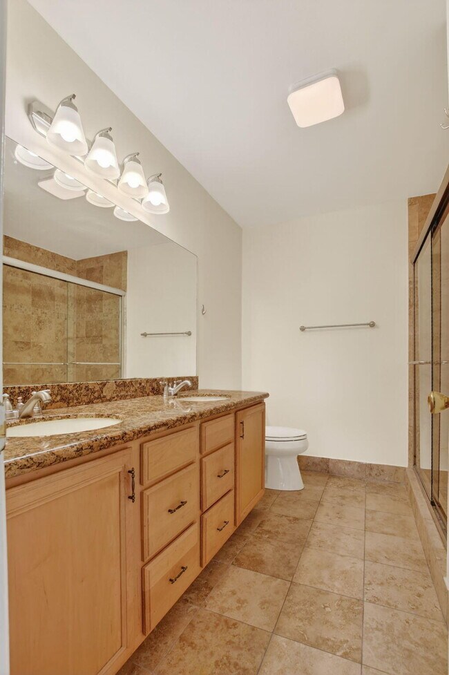 Building Photo - 6695 Via Regina