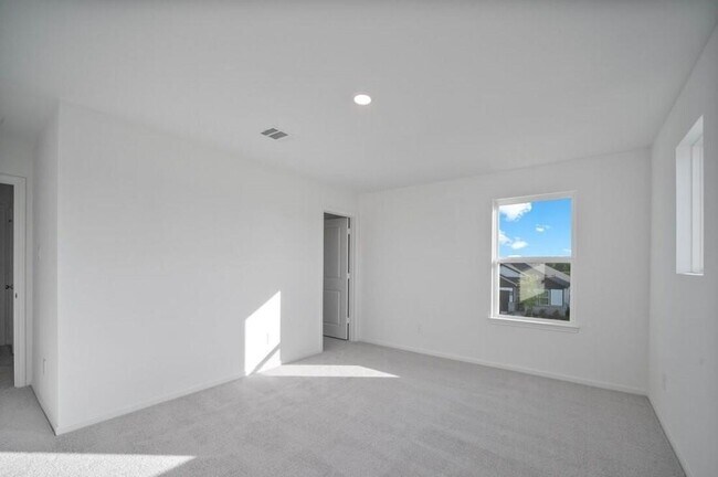 Building Photo - 18002 Horse Hvn Ln
