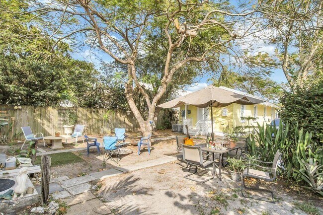 Building Photo - 315 N K St