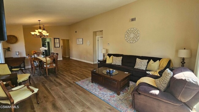 Building Photo - 14640 Marymount St