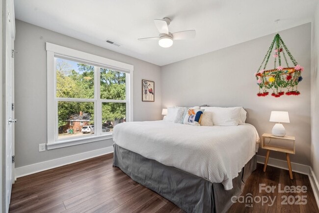 Building Photo - 2507 Marlowe Ave