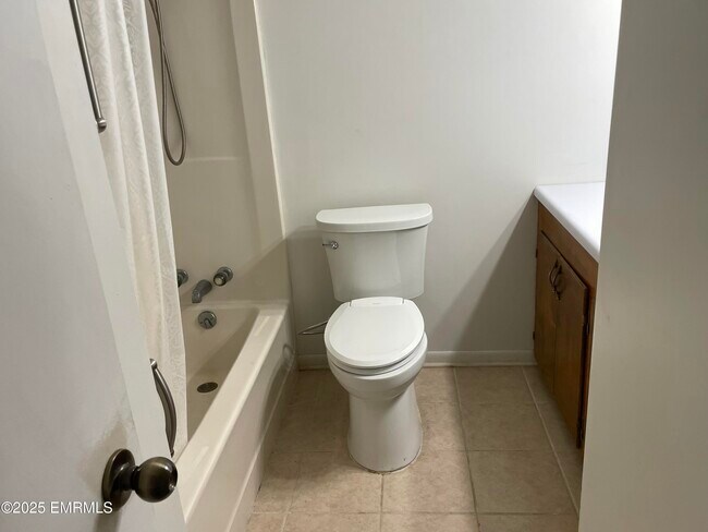 Building Photo - 3954 Pauldin Rd