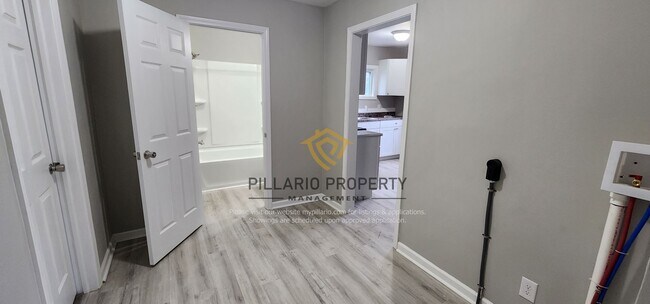 Building Photo - 2804-2806 Raible Ave.