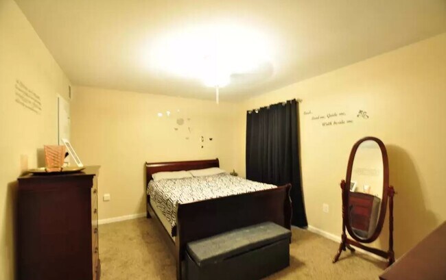 Building Photo - 3204 Spartan Rd