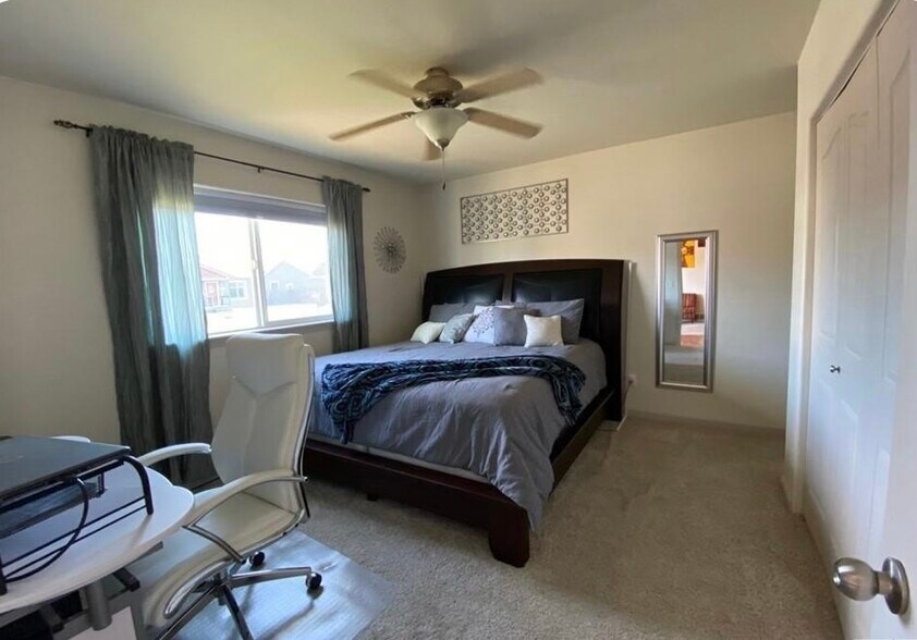 Building Photo - 4432 Lux Ave