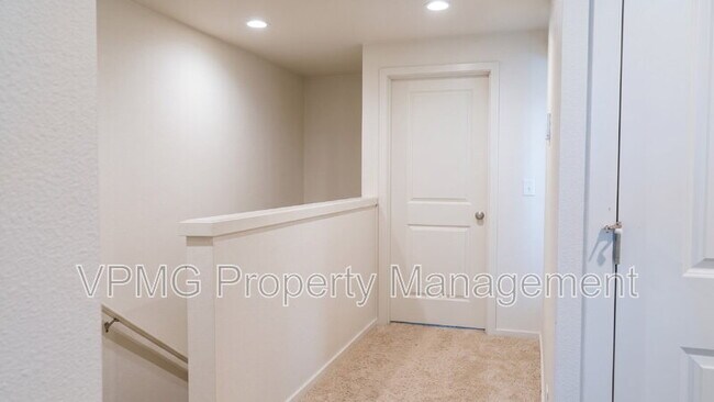 Building Photo - 11766 NE 21st Way