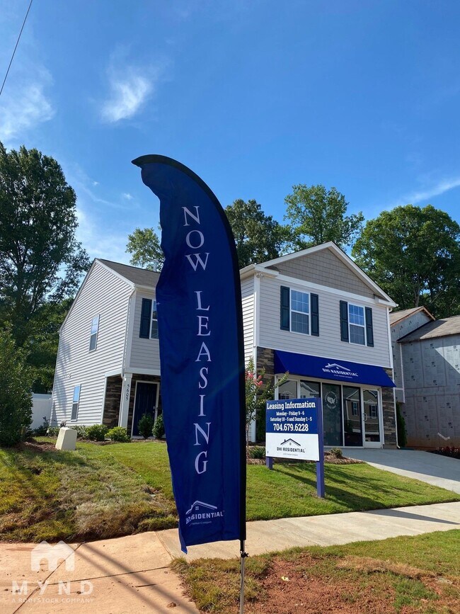 Building Photo - 6009 Elena Lynn Ct