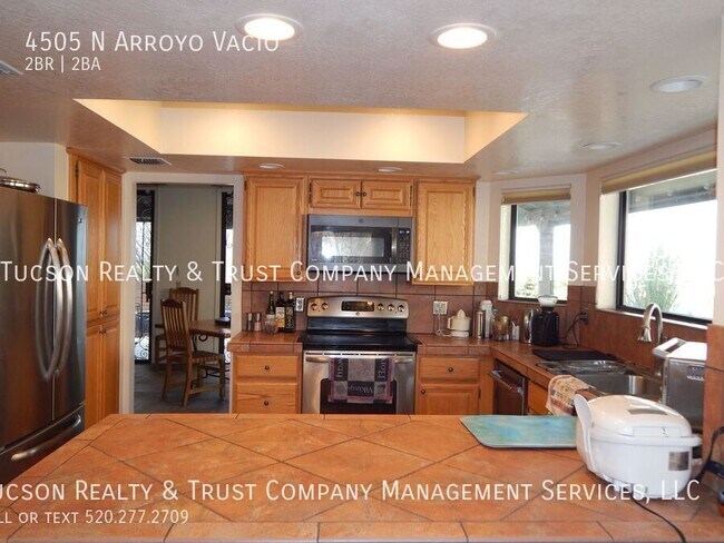 Building Photo - 4505 Arroyo Vacio