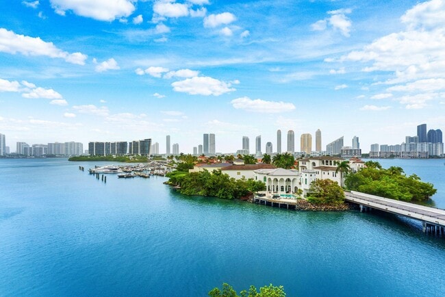 Building Photo - 6000 Island Blvd