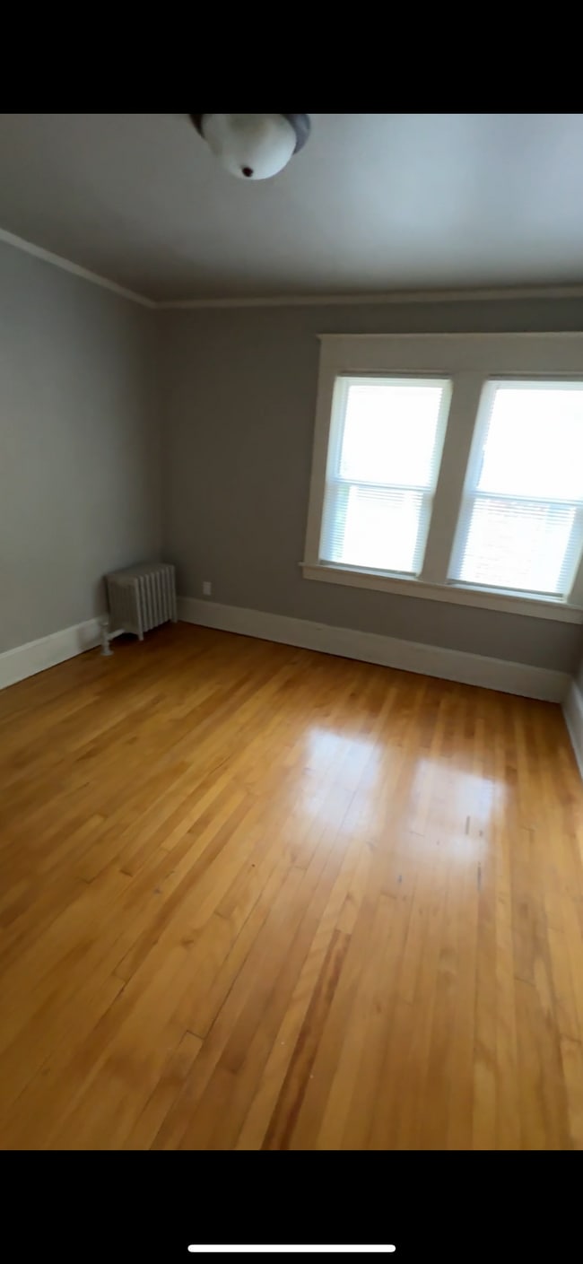 Building Photo - 733 Wright St