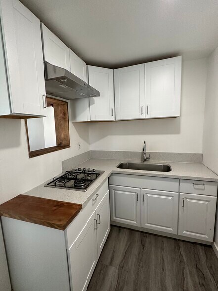 Building Photo - 2707 Cridge St