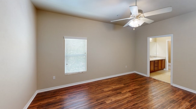 Building Photo - 2555 SW 76th St