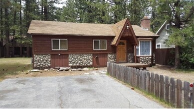 Building Photo - Seasonal Furnished rental