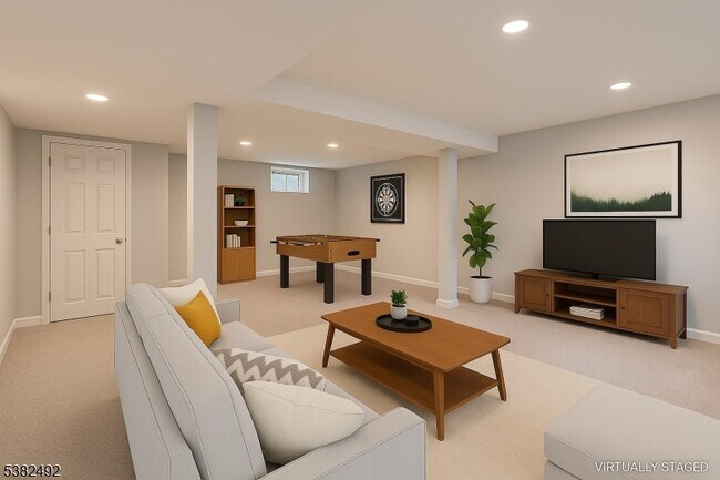 Building Photo - 55 Orchard Dr