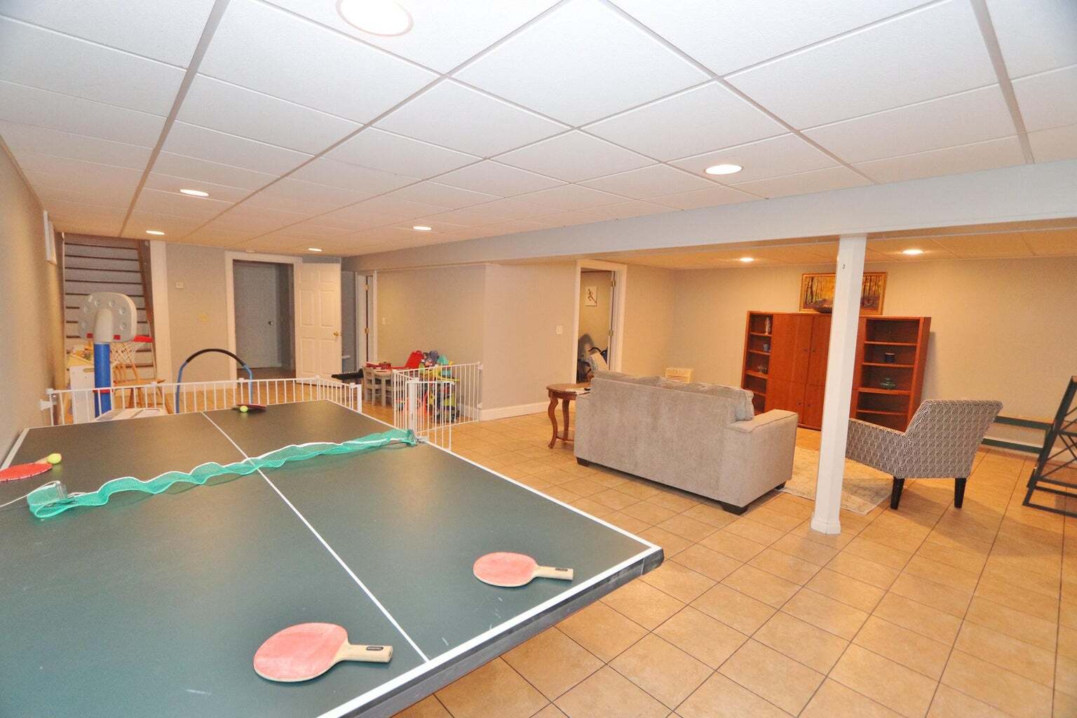 Building Photo - 46 Frances Dr