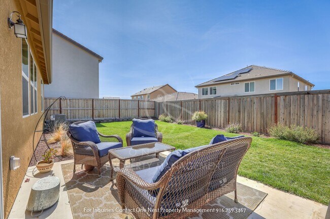 Building Photo - Stunning 4 Bedroom home in Twelve Bridges