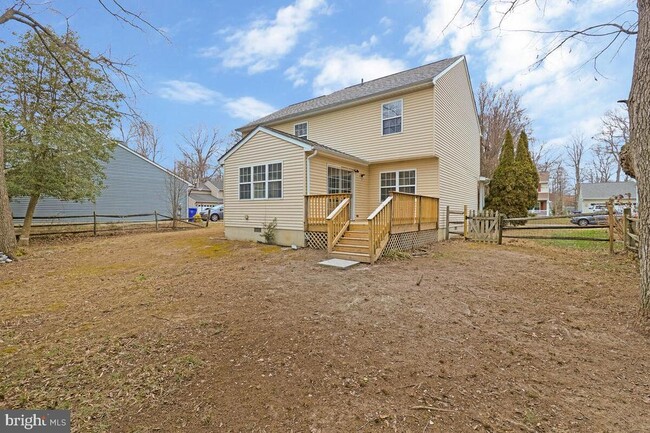 Building Photo - 5204 Flounder Ct W