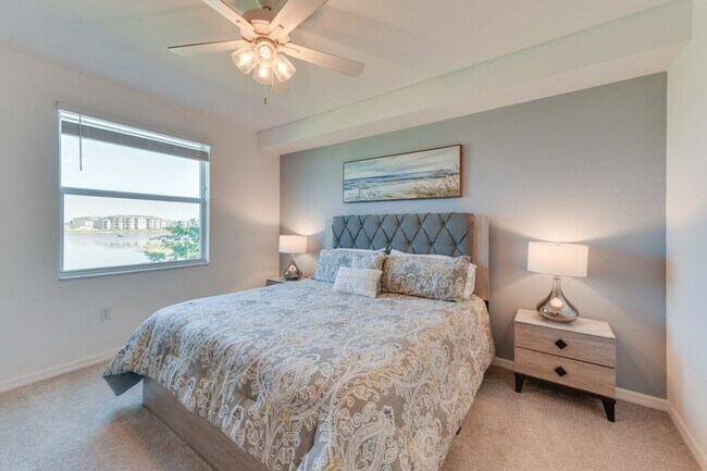 Building Photo - 12320 Wellen Golf St