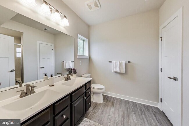 Building Photo - 10020 Ruffian Wy