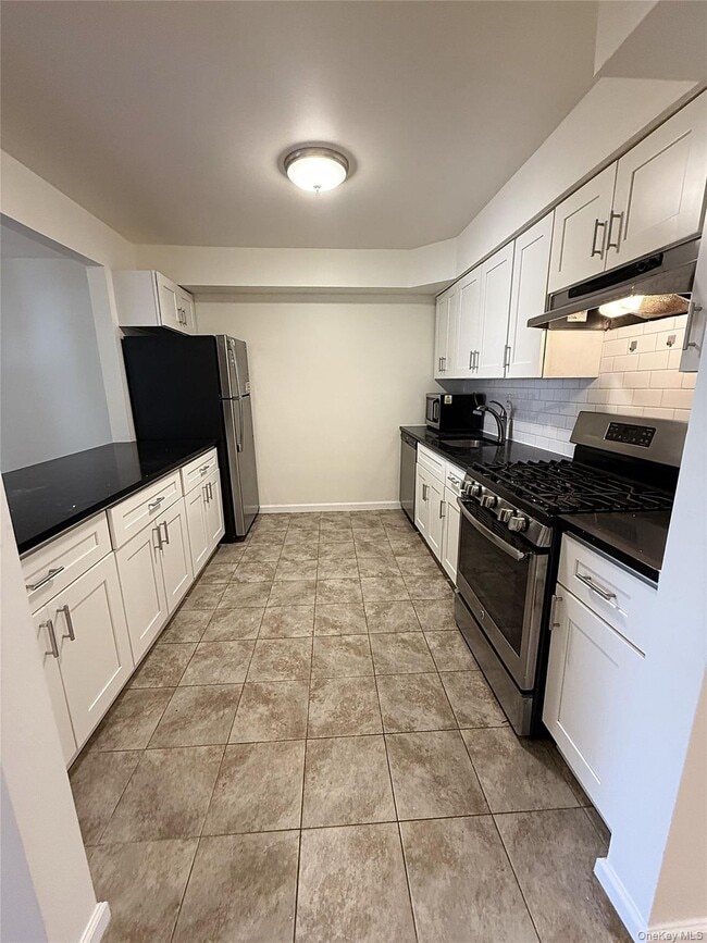 Building Photo - 41-24 40th St