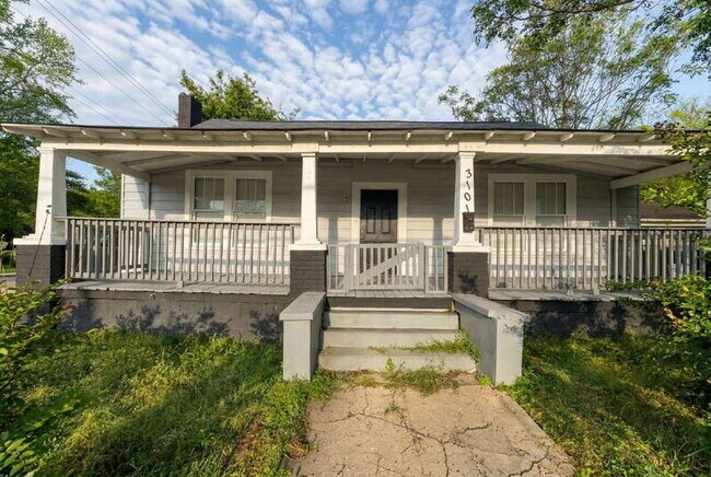 Building Photo - 3101 12th Ave