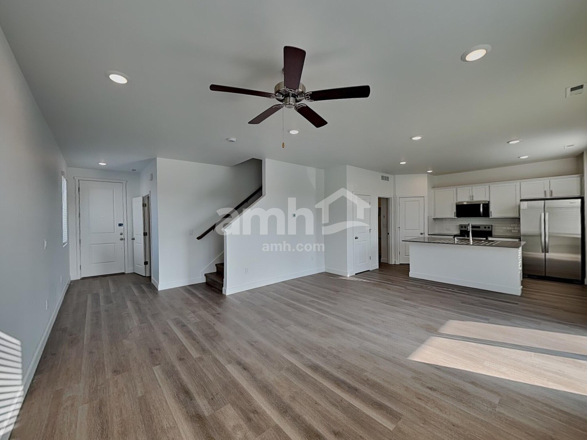 Building Photo - 4744 85th Dr NE