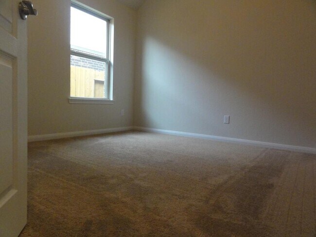 Building Photo - 4203 Vining Rose Ct