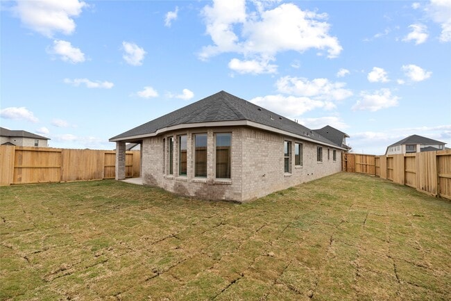 Building Photo - 123 Misty Ridge Ct