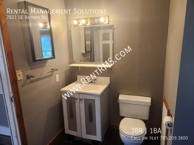 Building Photo - 7821 SE Ratner Rd