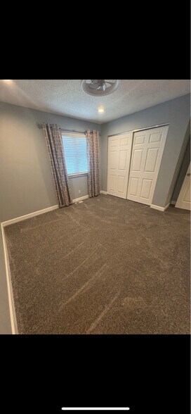 Building Photo - 86 Edward Dr