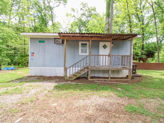 Primary Photo - Charming Tiny Home in Peaceful Country Set...