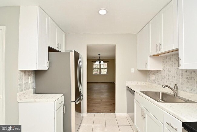 Building Photo - 2767 January Ct