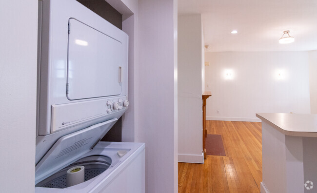 Building Photo - 21 Westbourne Ter