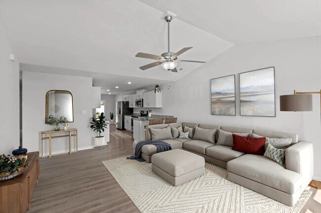 Building Photo - 810 Discovery Cove