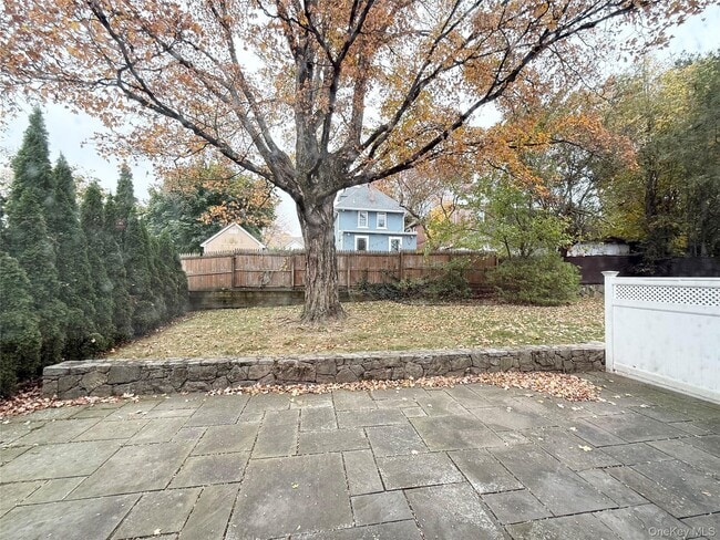 Building Photo - 404 Columbus Ave