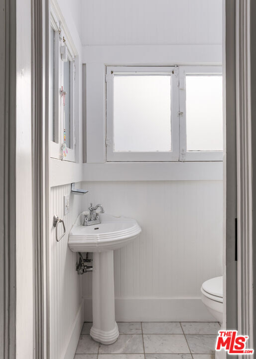 Building Photo - 3438 4th Ave