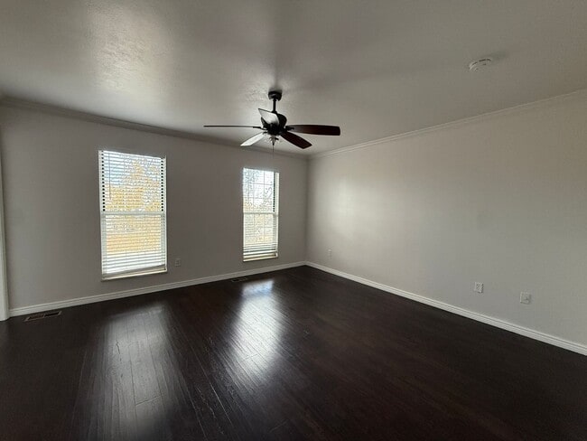 Building Photo - Beautiful Updated Beacon Hill Home - Newly...