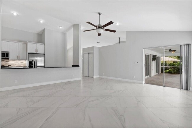 Building Photo - 15575 Woodmar Ct