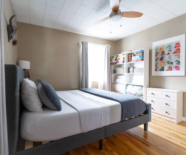 Building Photo - 4404 SE 63rd Ave