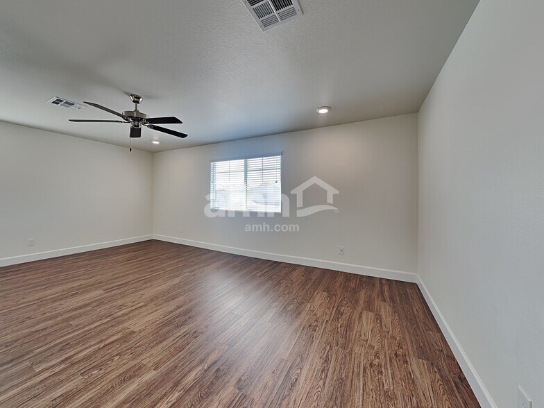 Building Photo - 1714 Macchia Ave