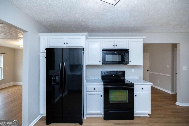 Building Photo - 641 Honey Creek Rd