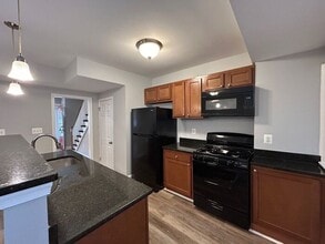Building Photo - 3 Bedroom County Home - Opportunity Area