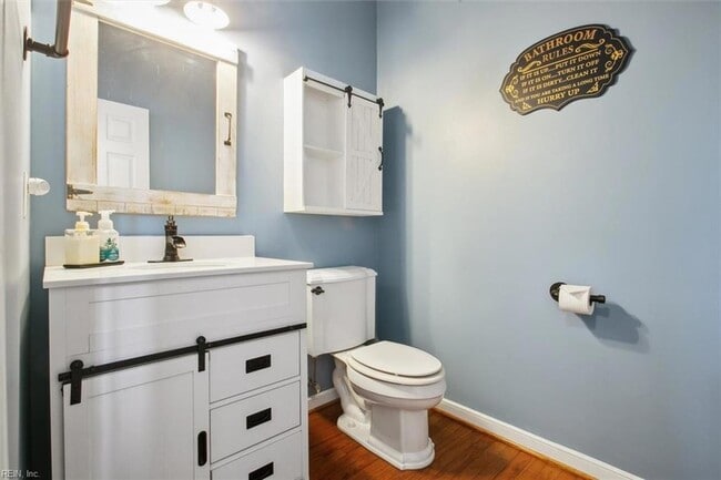 Building Photo - 5681 Regal Ct
