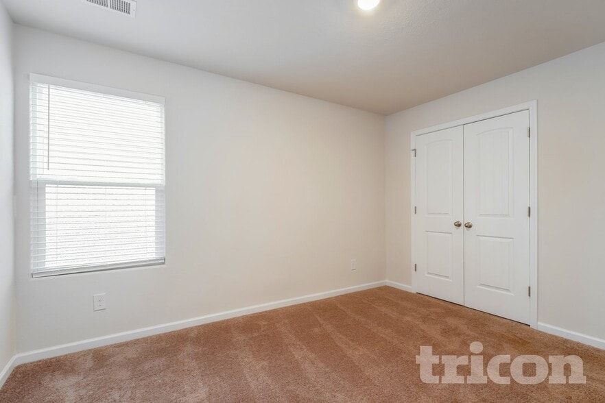 Building Photo - 6015 Mason Tucker Dr