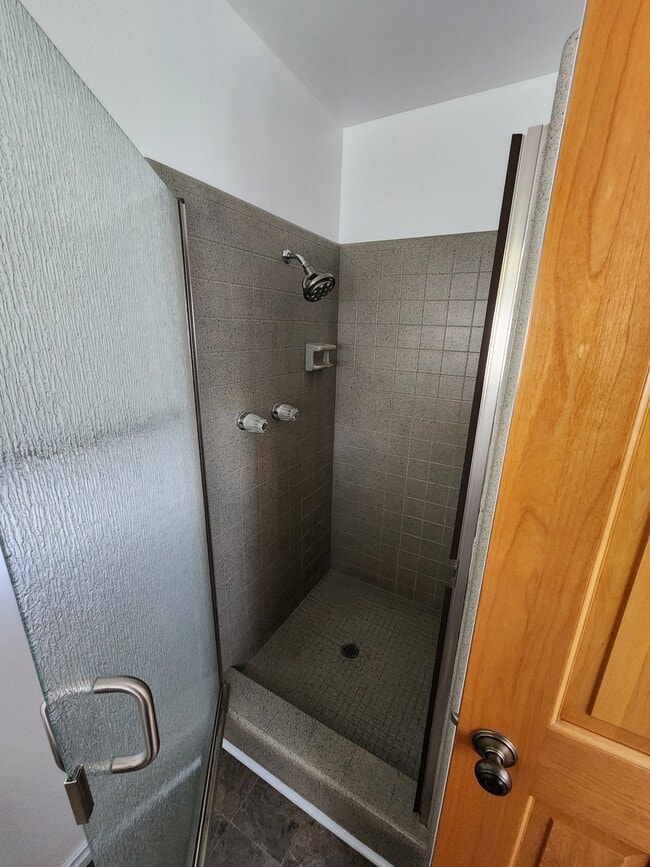 Building Photo - 1231 Padre Dr