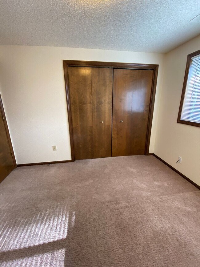 Building Photo - Spacious 3 bedroom 2 Bath Home in SE Corvallis