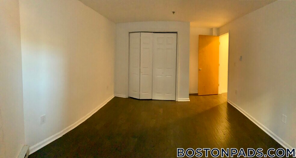 Building Photo - 108 Jersey St