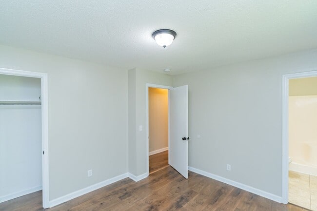 Building Photo - 3 Bedroom, 2 Bath Charmer in Ringgold, GA!!
