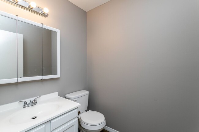 Building Photo - 4300-4302 Mount Carmel Lane